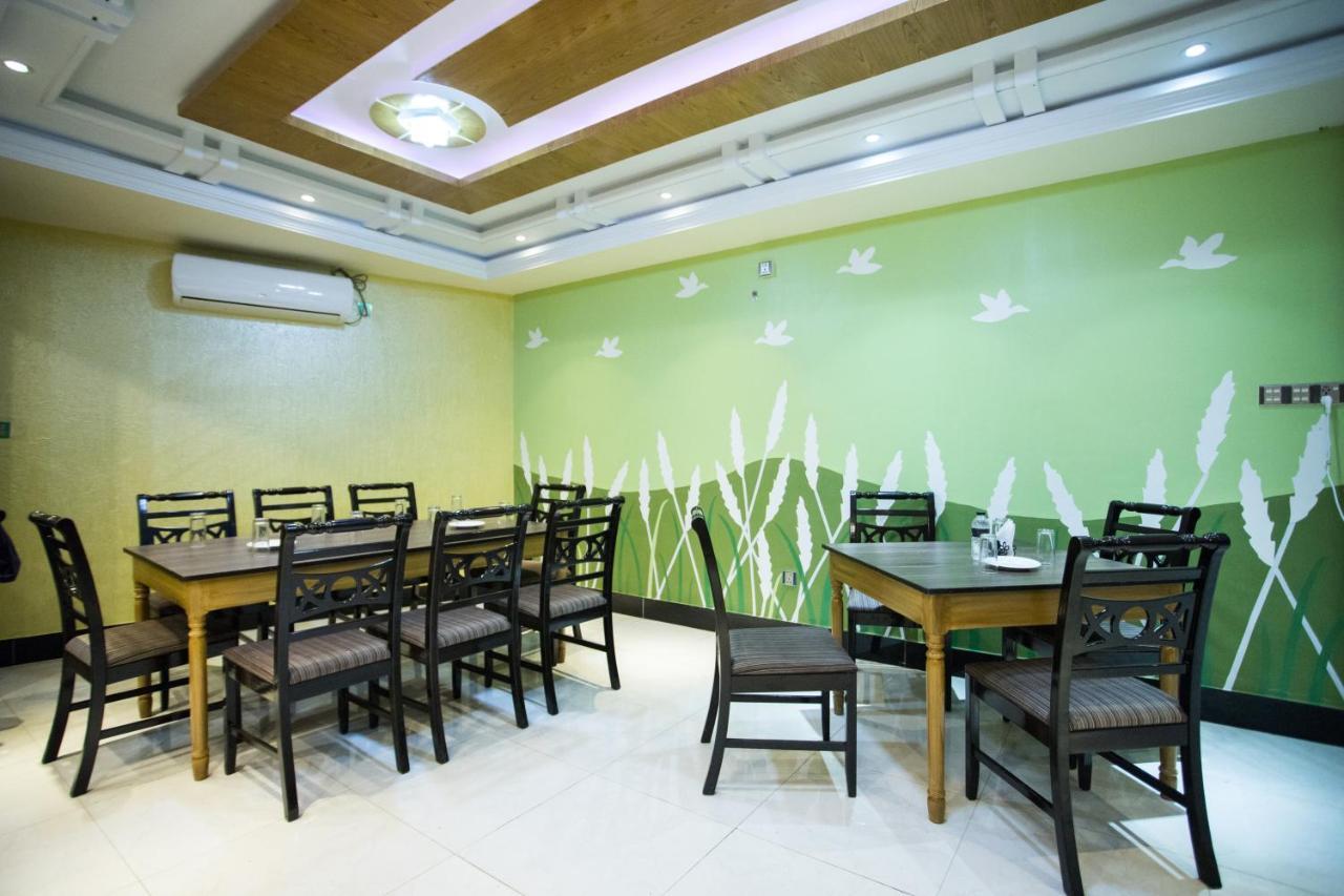 Hotel Mishuk Cox's Bazar Buitenkant foto