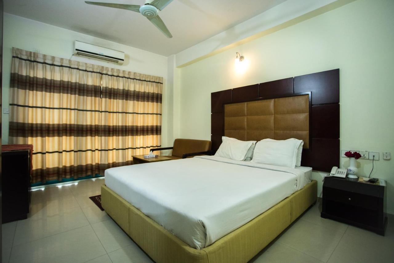 Hotel Mishuk Cox's Bazar Buitenkant foto
