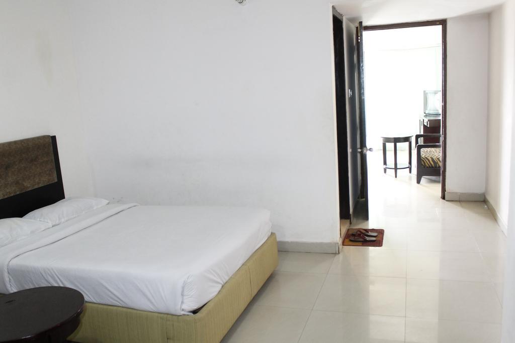 Hotel Mishuk Cox's Bazar Buitenkant foto